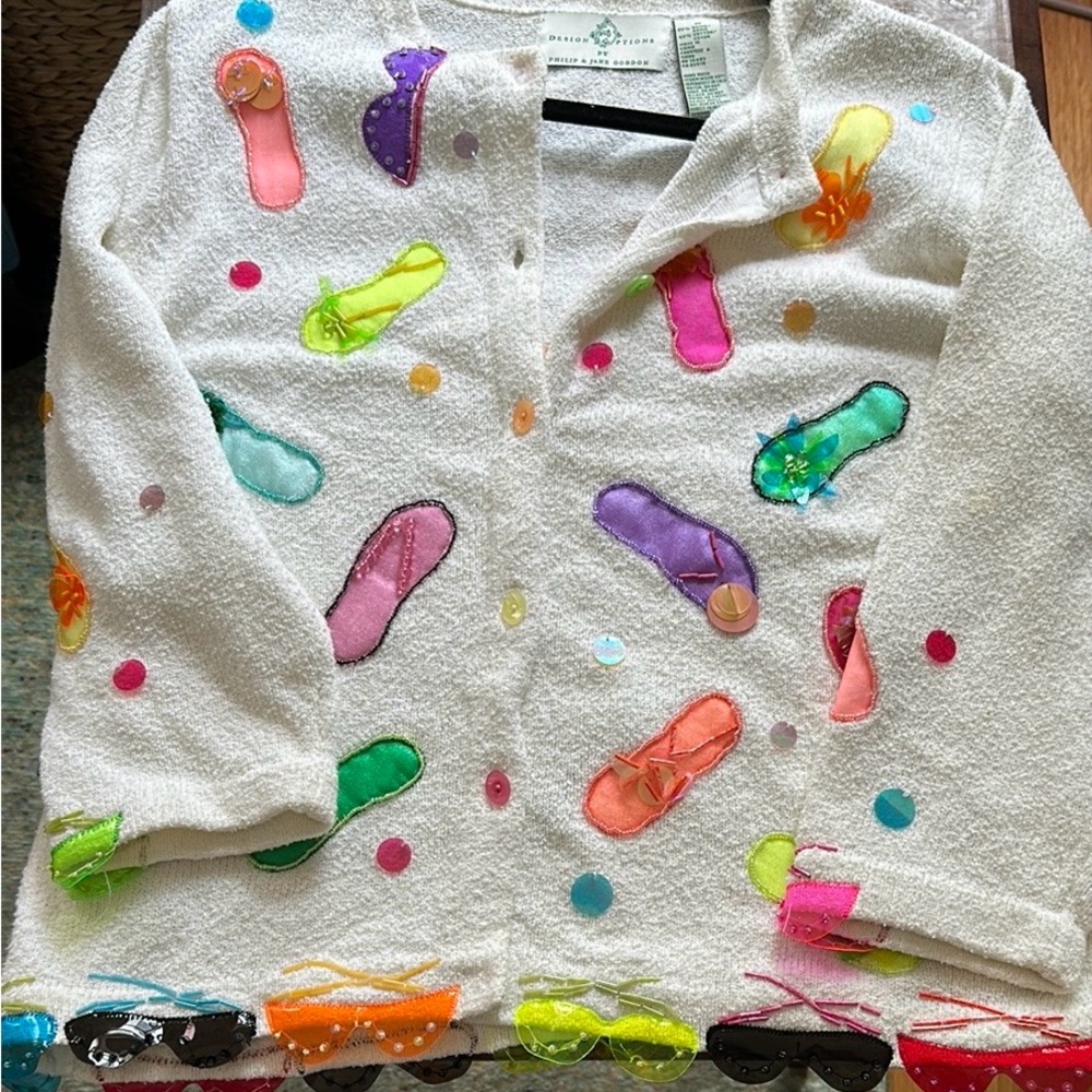 White and Pink Cardigan Sweater with Elegant Design